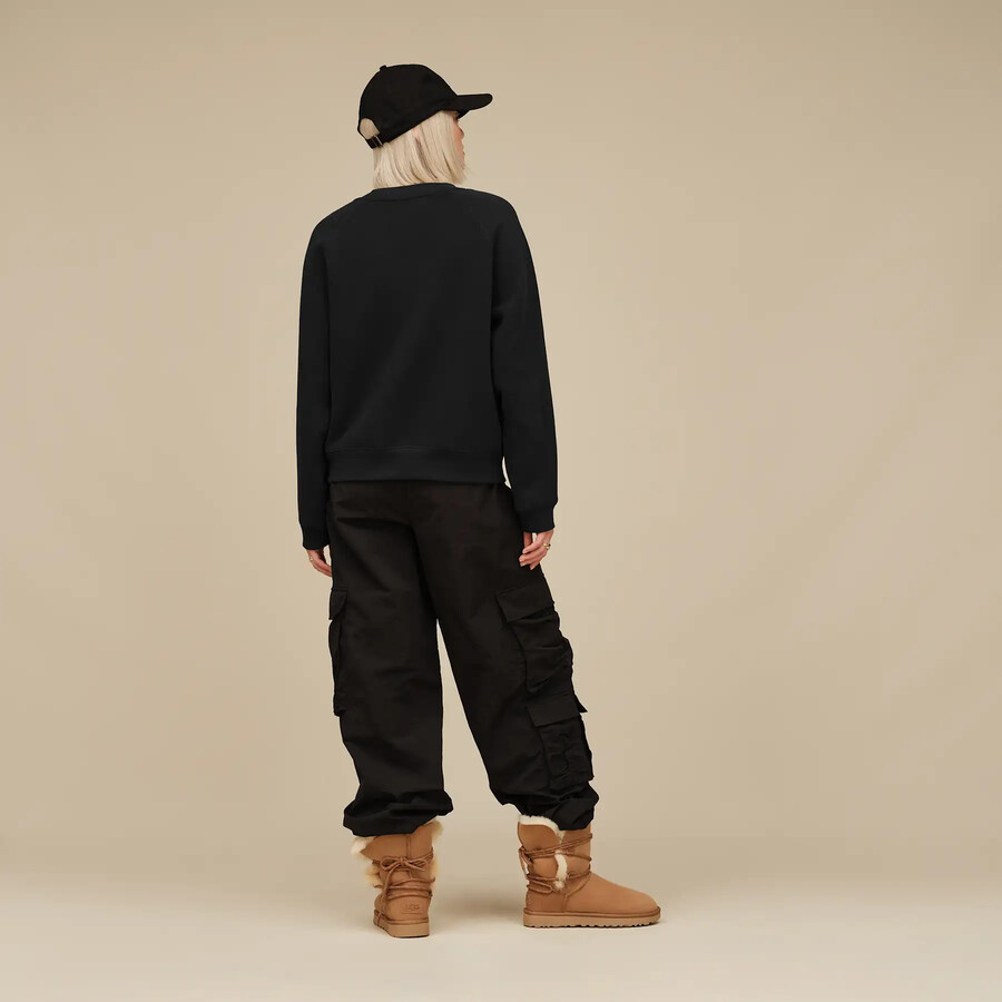 uggロゴクルーネック